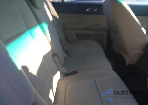 2014 Ford Explorer z USA, uszkodzony, nr VIN 1FM5K8B88EGB31530